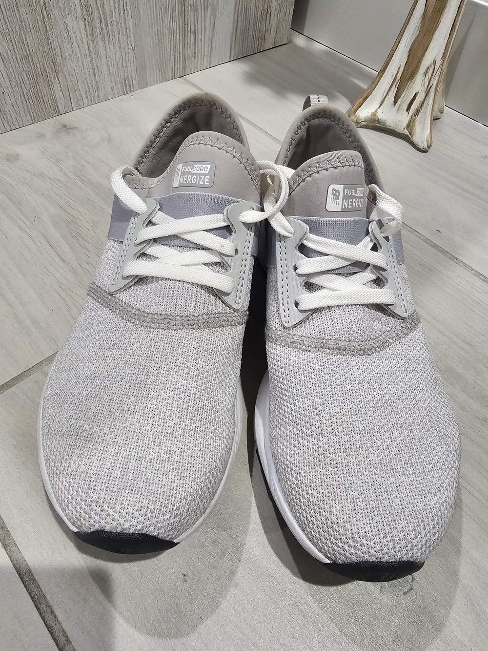 New Balance FuelCore Nergize Women's Light Gray Sneakers Size 5.5 - Picture 3 of 6